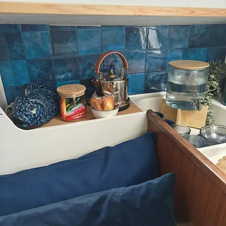 Escapade A Deux Sur Un Voilier A Sur Botel Courseulles-sur-Mer