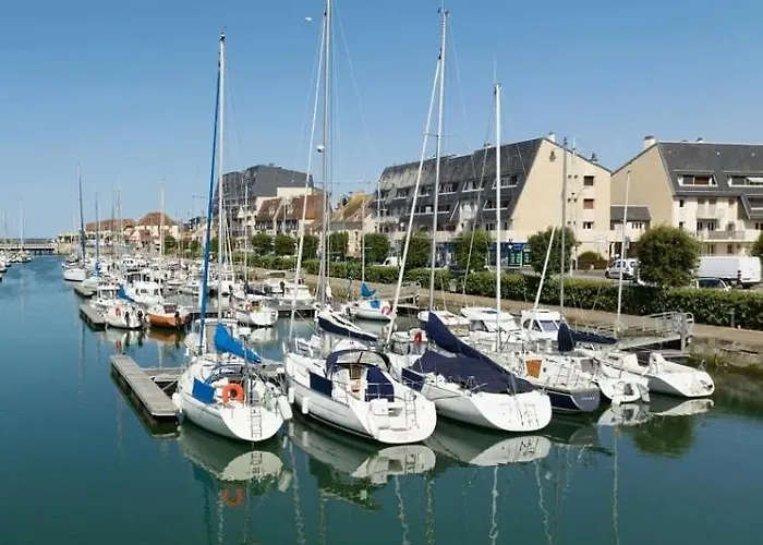 Escapade A Deux Sur Un Voilier A Sur *